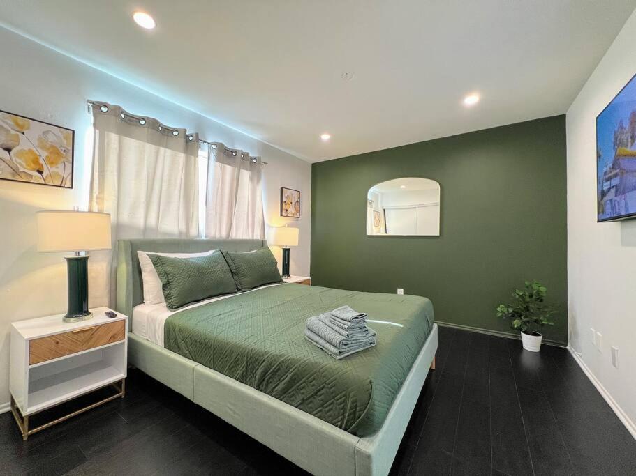 Hollywood Habitat Holiday home Los Angeles